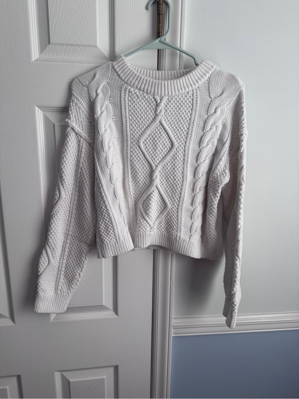 Quince Organic Cotton Cropped Cable Knit Crew Sweater Ivory S